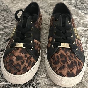Guess Leapord sneakers